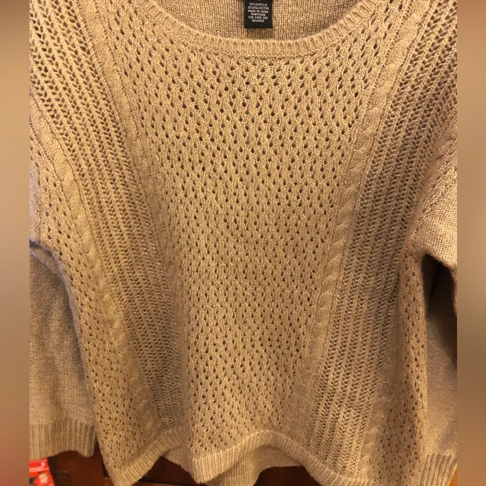 VERVE ami Sweater - Picture 2 of 6